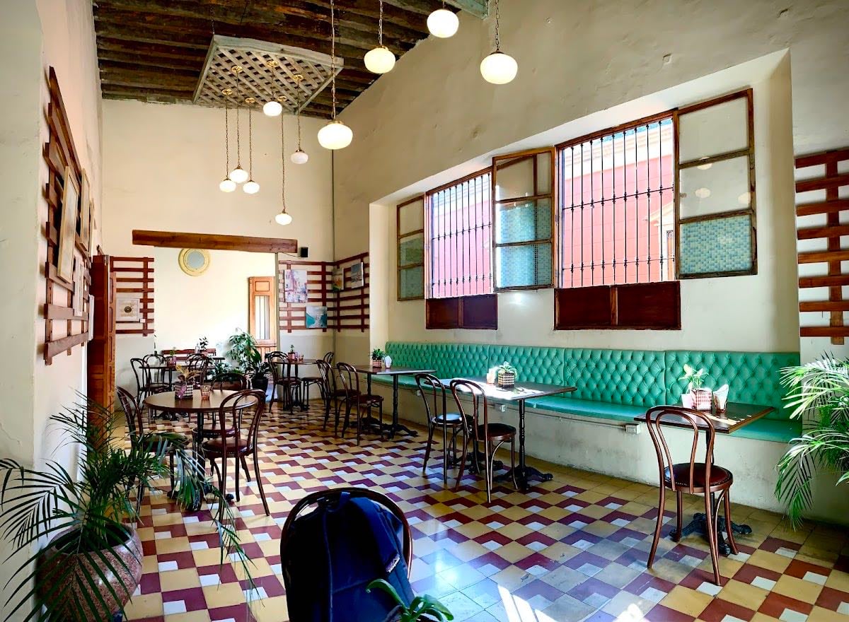 Café Bostonia