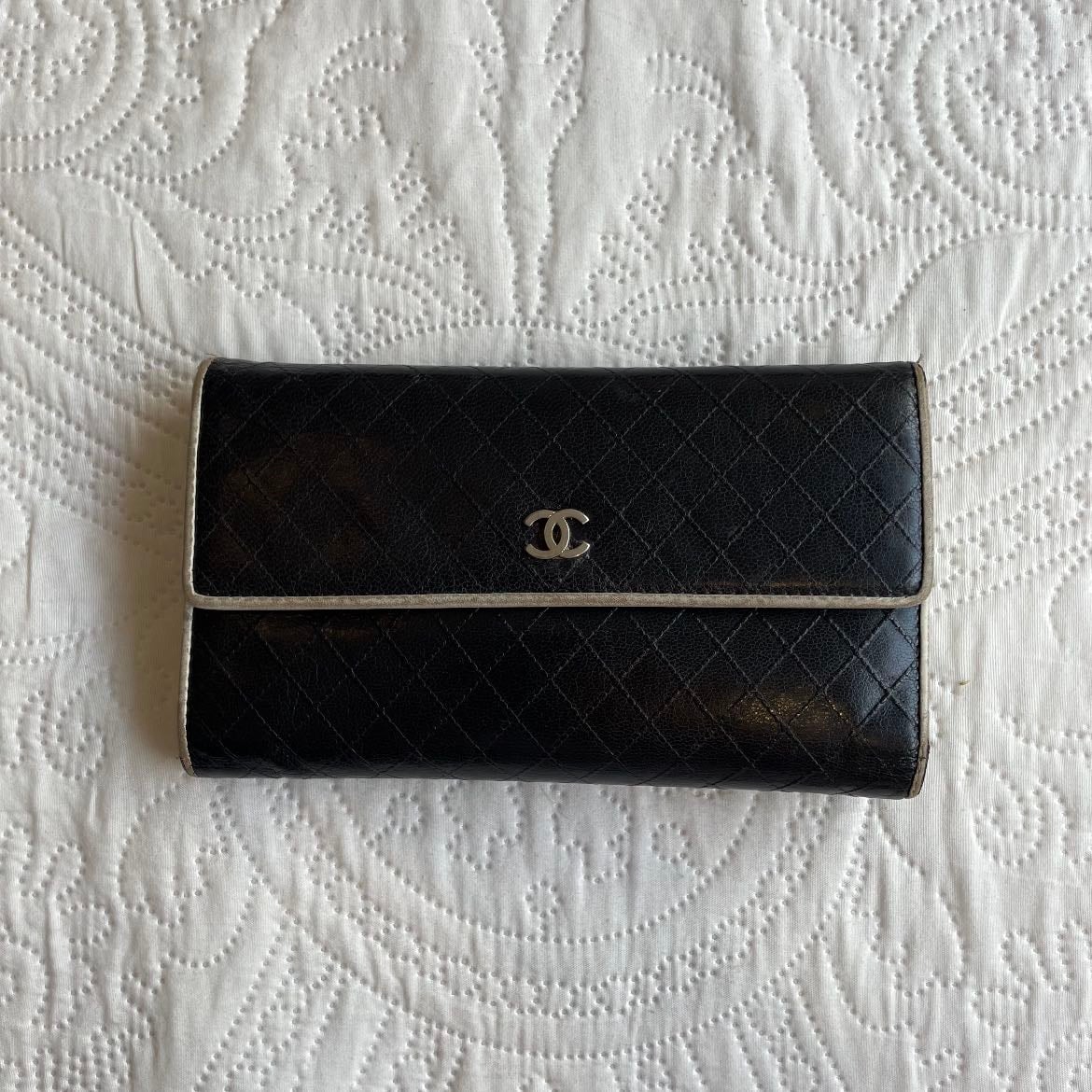 Cartera - Con tarjetas y cash !! Me da ansiedad salir sin mi cartera