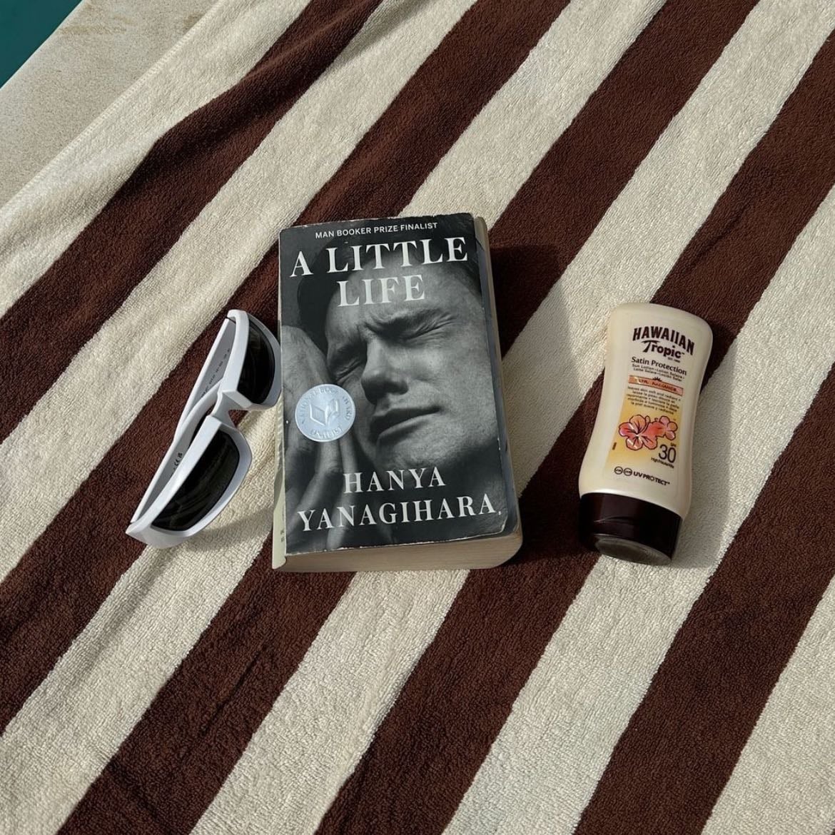 Libros / revistas - Algo para LEER (desde fashion magazines hasta libros de lo que te guste) y desconectar de las pantallas! Amo tener mucho tiempo libre en veranoo
