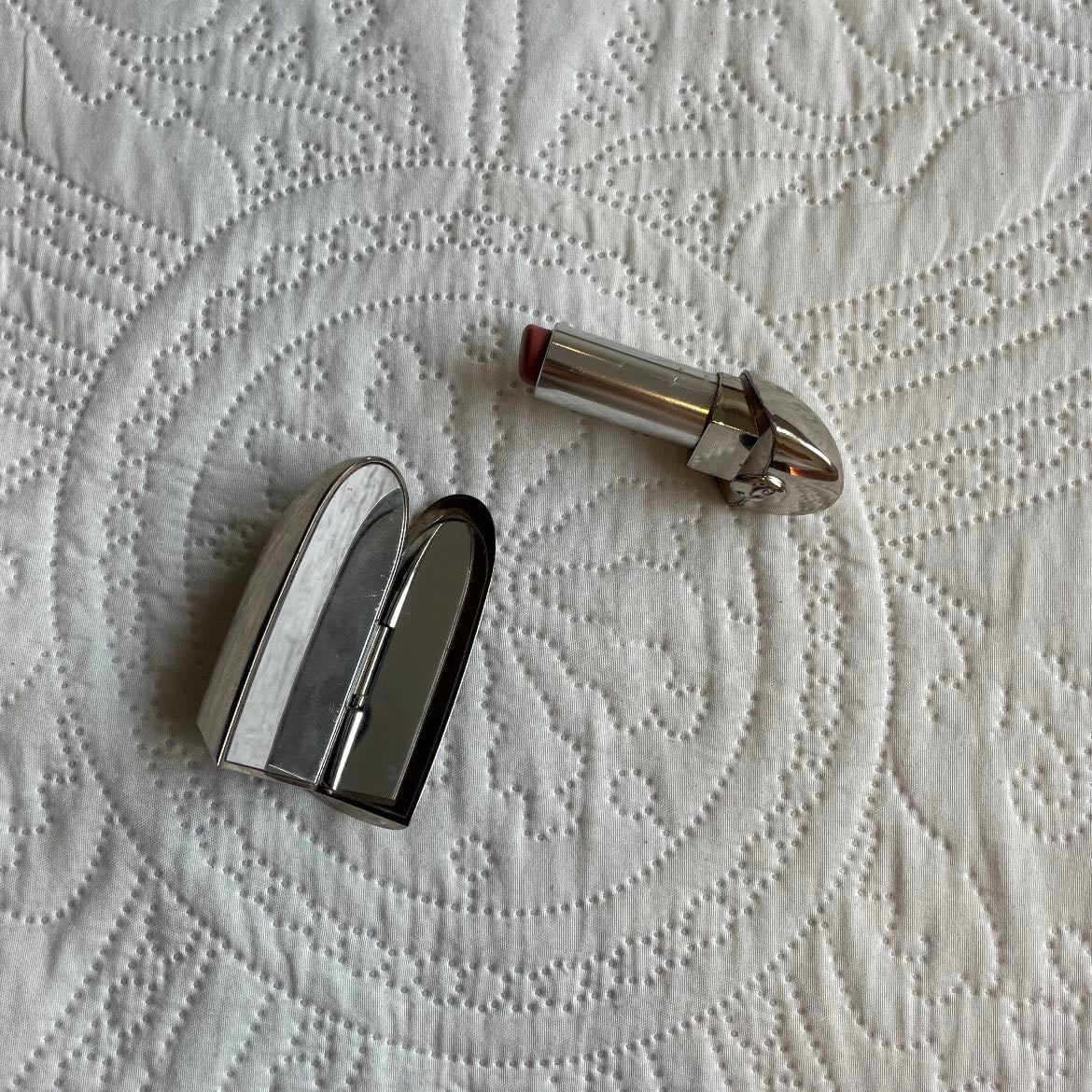 Guerlain Lipstick Mirror Case - La cosa más chiiiic que existe!! Y mega práctico