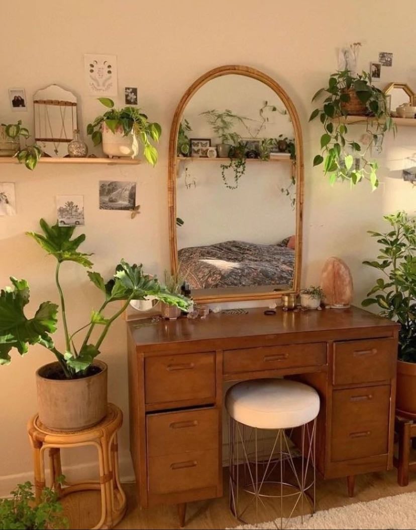 vintage vanity