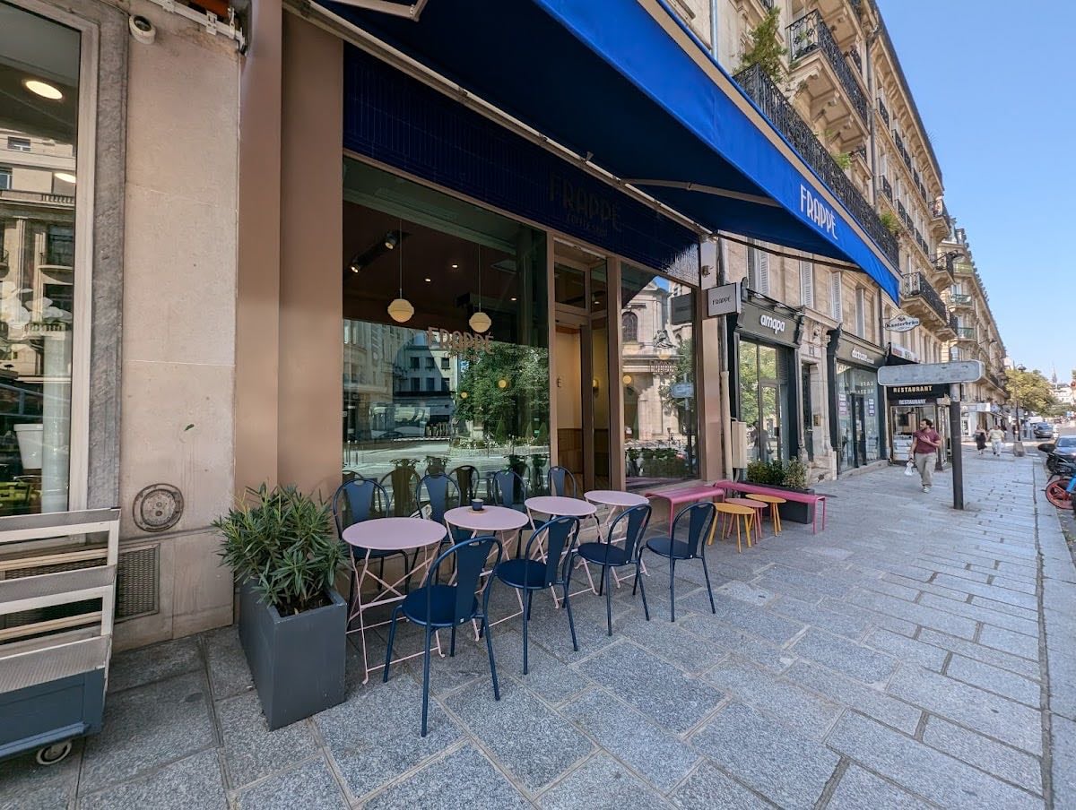 Frappé coffee shop