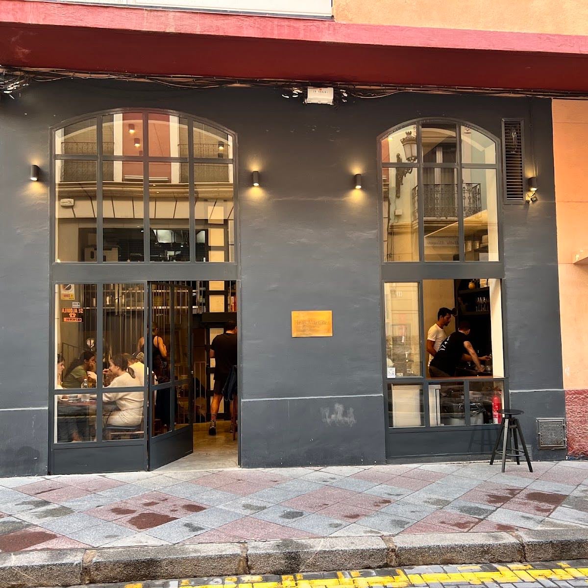 Hnas. Martínez Specialty Coffee & Lunch - Un rincón en el centro con una decoración muy chic y un menú nutritivo Y delicioso. Un imprescindible, sin duda alguna.