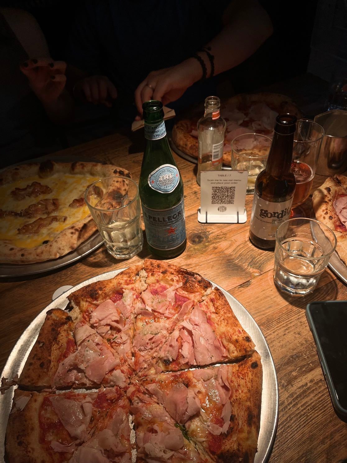 Infraganti Pizza - Las mejores pizzas de Alicante 🏹 La de sobrasada con miel y romero es muy especial.
- Centro
- El Campello