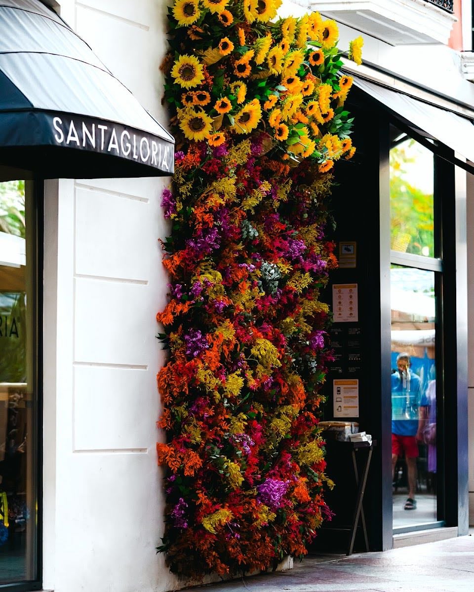 Santagloria Coffee & Bakery