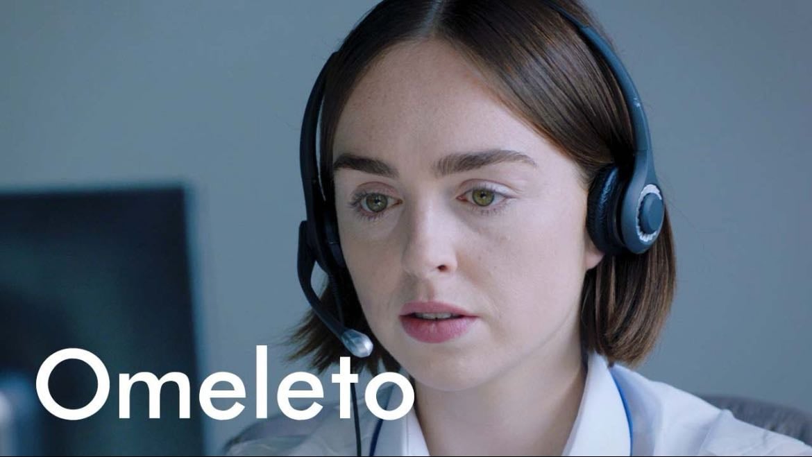 THE CALL CENTRE | Omeleto - YouTube