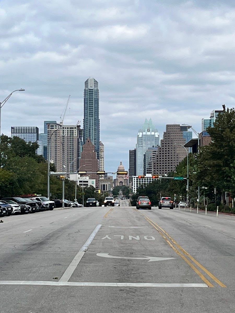 South Congress Avenue - Shopping / Restaurants