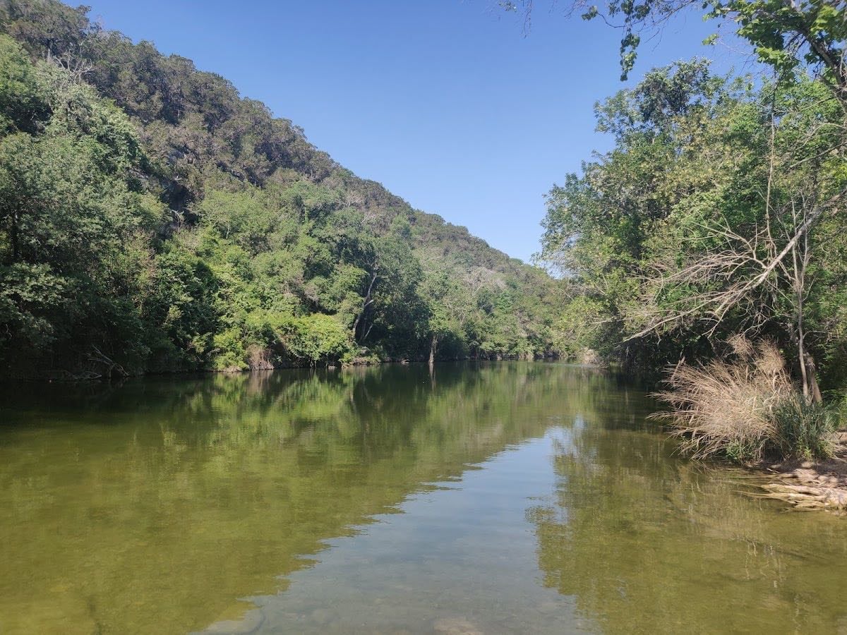 Barton Creek Greenbelt - Hiking / waterfalls