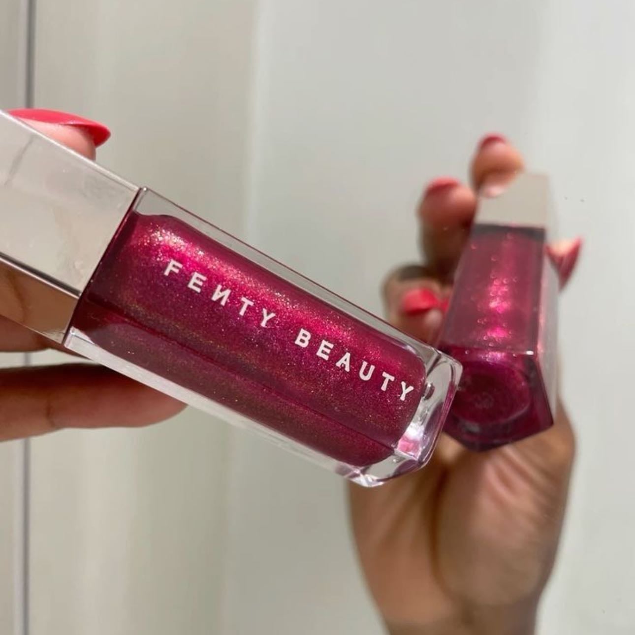 Gloss Bomb Universal Luminizer Fuchsia - Fenty Beauty
