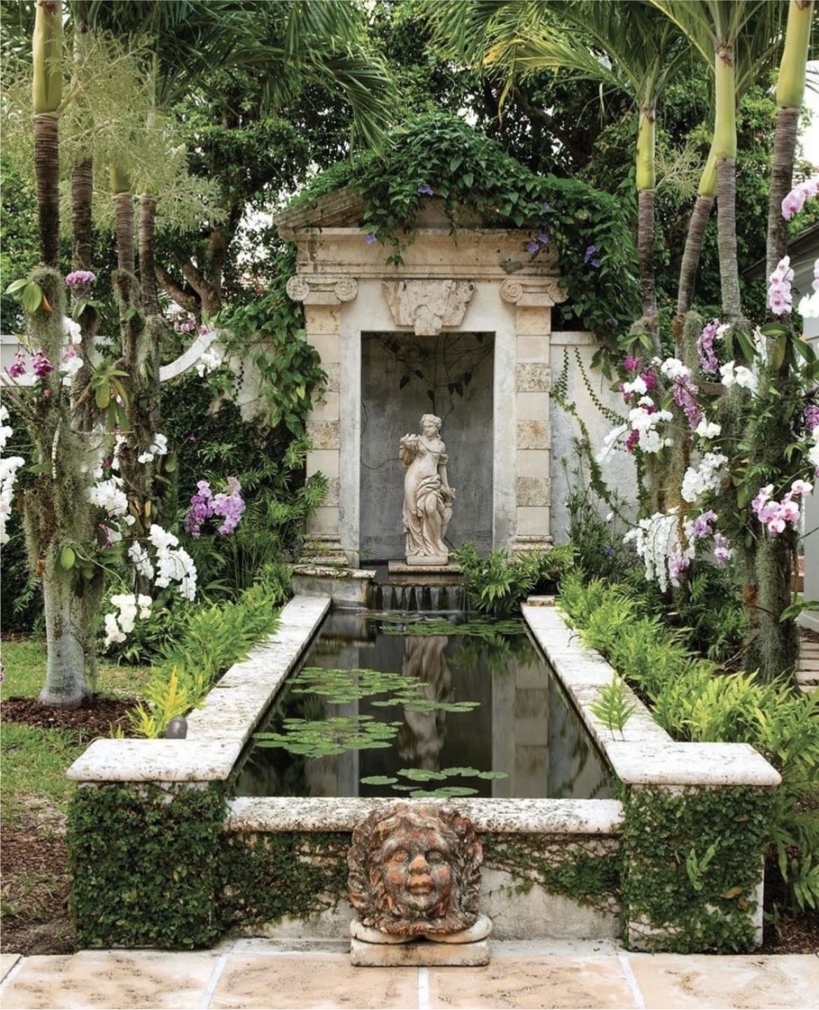 outdoor garden - w/ ancient statues
