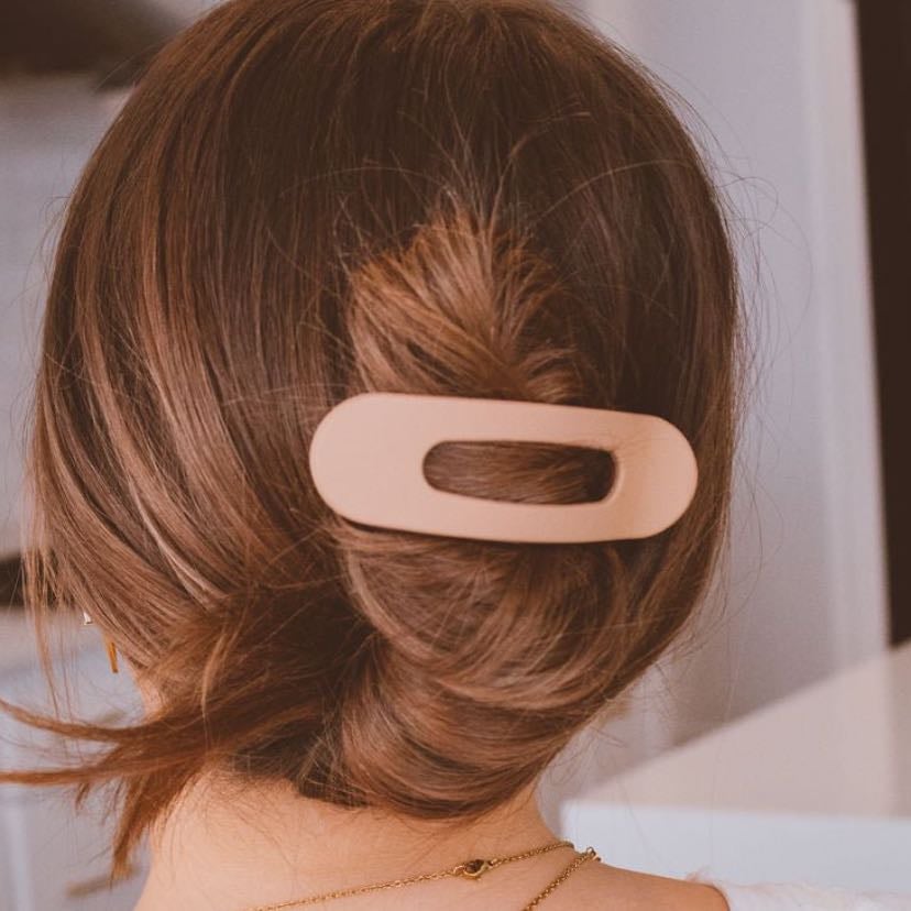 Flat claw clip