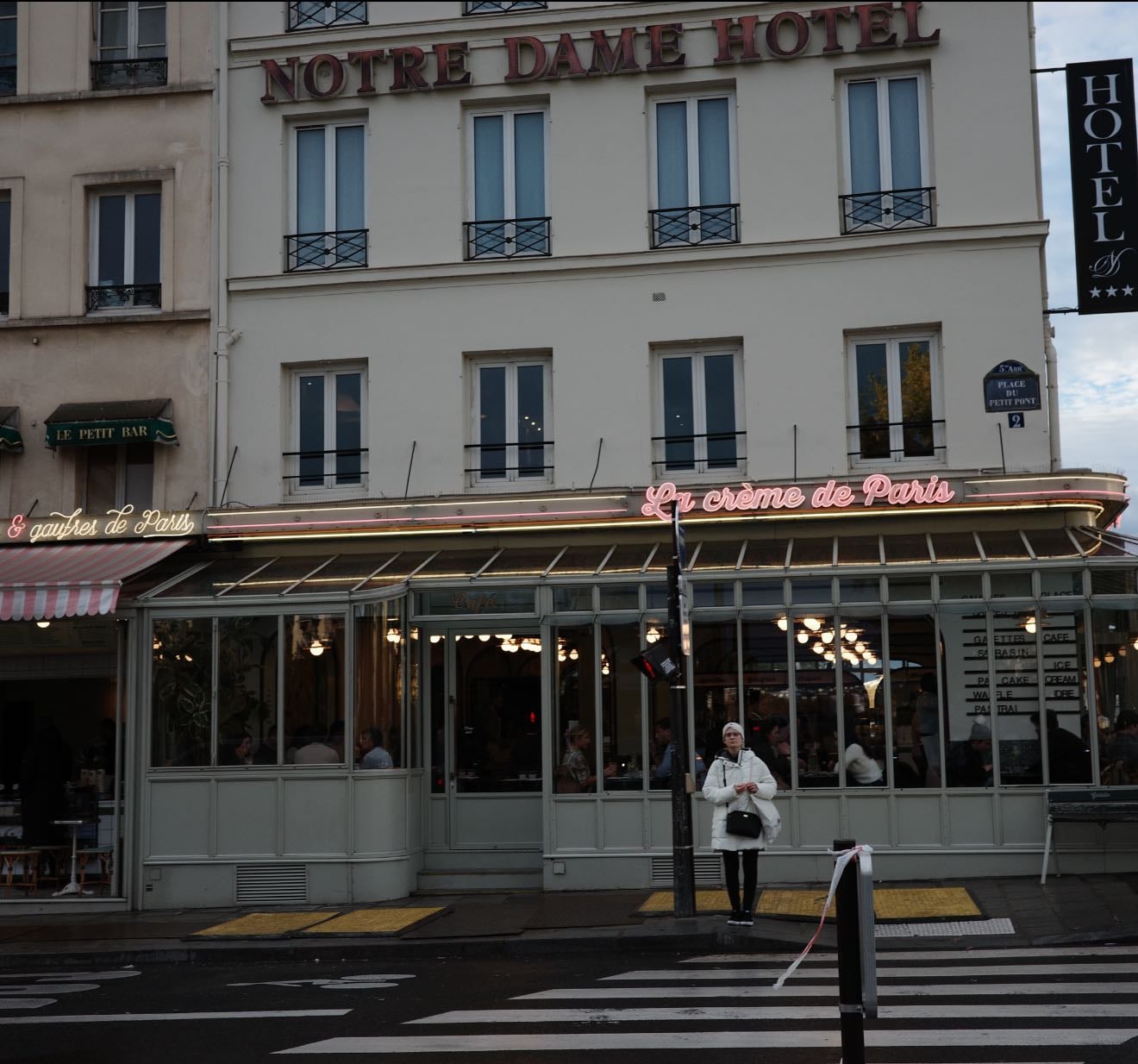 lugares em Paris - Places hypelist by Raquel Iwasawa