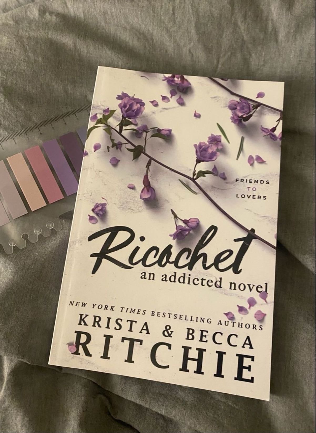 Ricochet (ADDICTED SERIES) - Krista Ritchie, Becca Ritchie · 2022