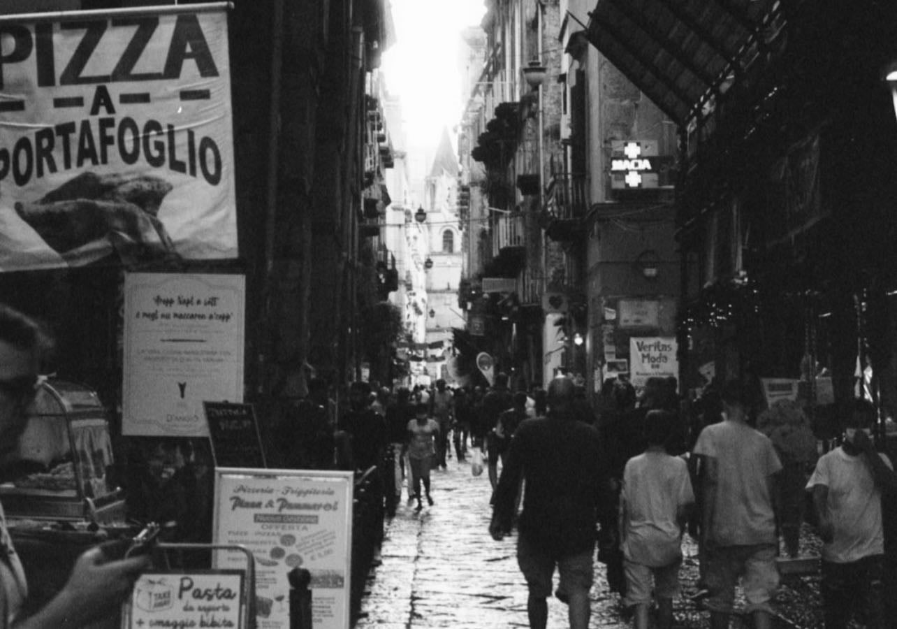 NAPLES (for those who read Elena Ferrante) 🇮🇹