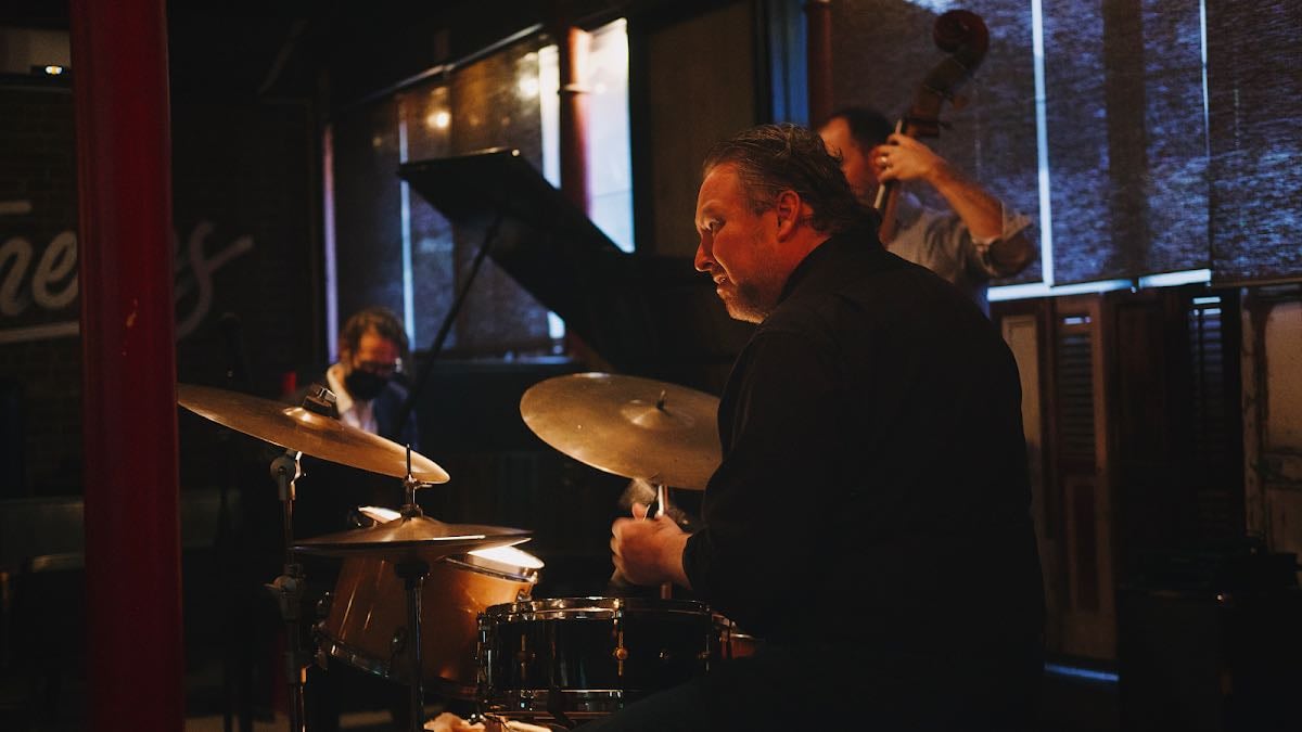 Ornithology Jazz Club - música boa e tem open jam