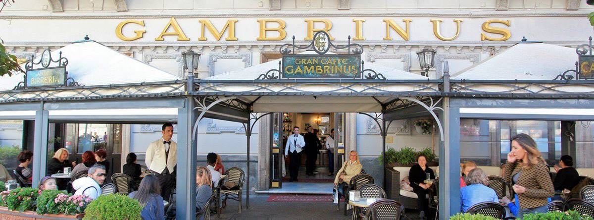 Gran Caffè Gambrinus - where Lenù goes with her daughters