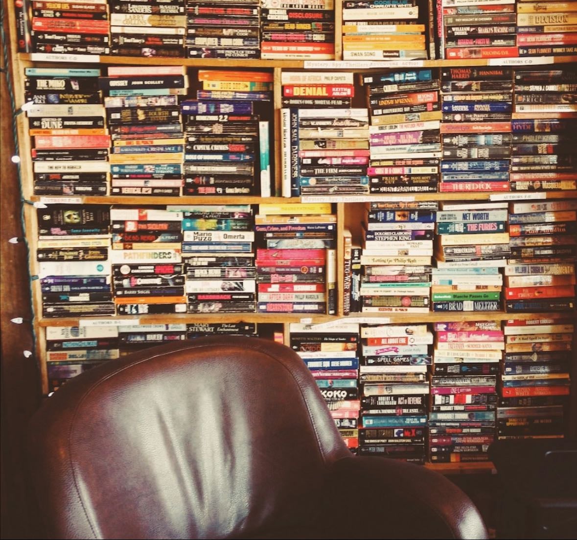 TBR (mostly fantasy & mangas)