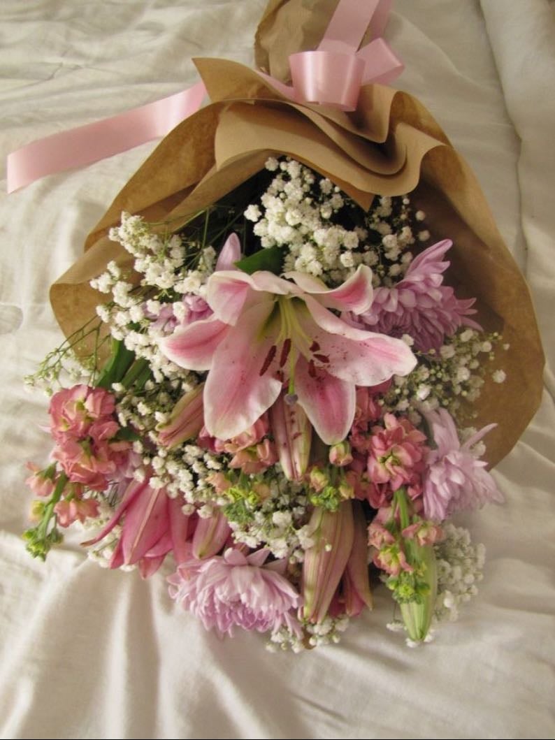 Flores favoritas - Nubecitas, rosa inglesa, lirios, flor de loto, claveles, girasoles y tulipanes