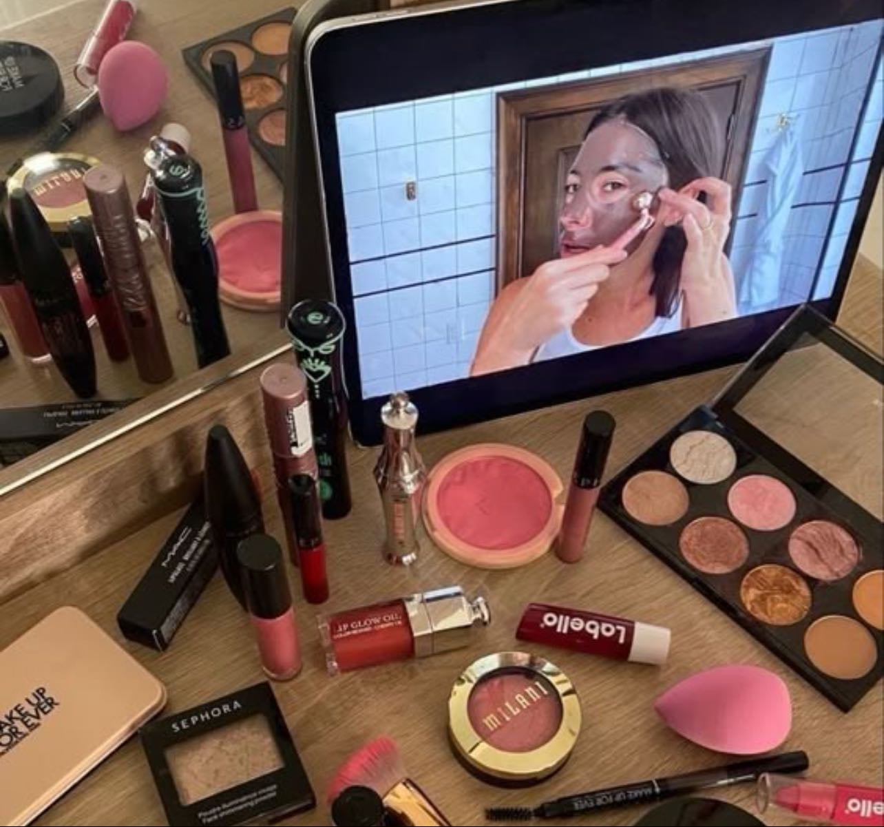 makeup, skin care, hair ꨄ