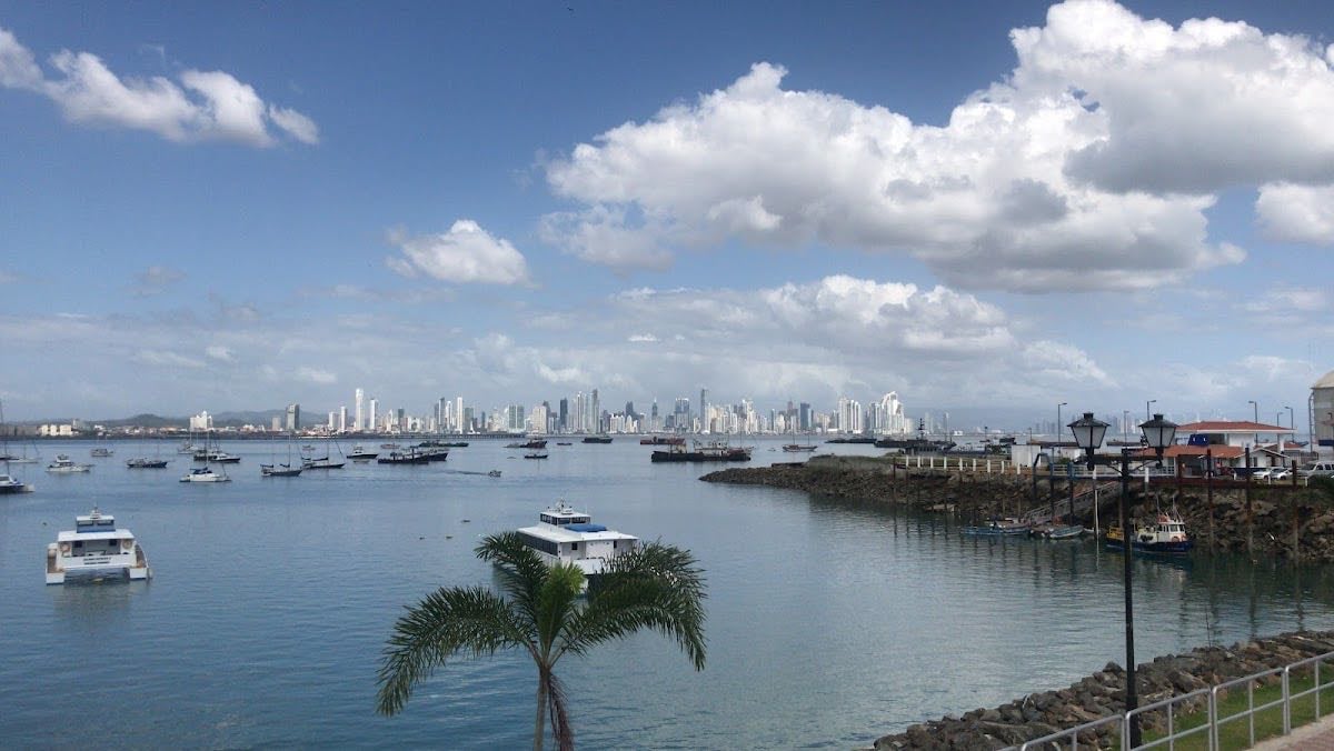 Punta Culebra - HORARIOS
• Marzo a noviembre: Miércoles a viernes de 1:00 p.m. a 5:00 p.m.; sábado y domingo de 9:00 a.m. a 5:00 p.m.
• Diciembre a febrero: Martes a domingo de 9:00 a.m. a 5:00 p.m.
• Cierre de taquilla: 4:00 p.m.
TARIFAS
• Residentes: $6.00
• No residentes: $10.00
• Jubilados: $3.00
• Niños (menores de 13 años): $3.00