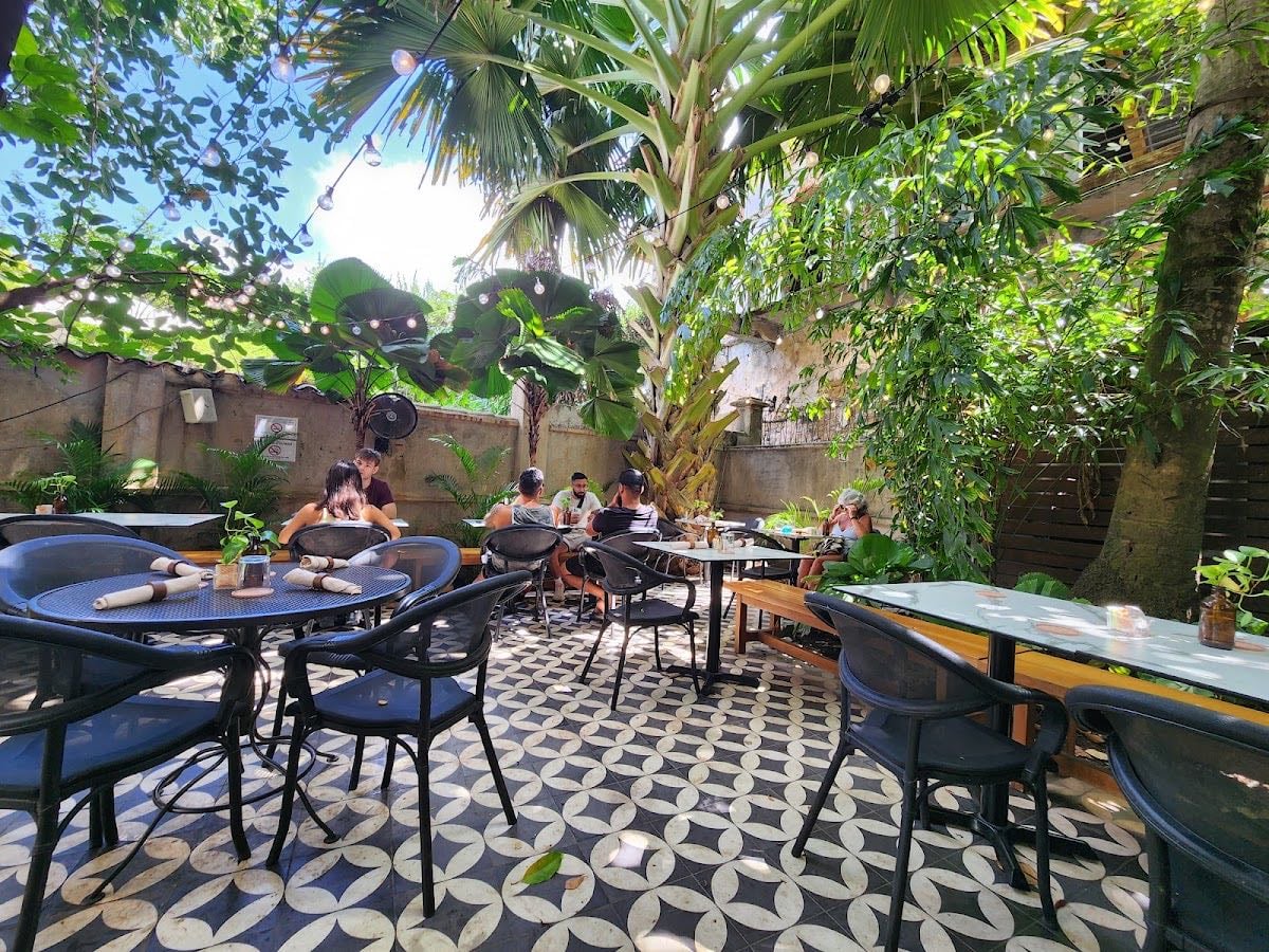 Mahalo Cocina y Jardin