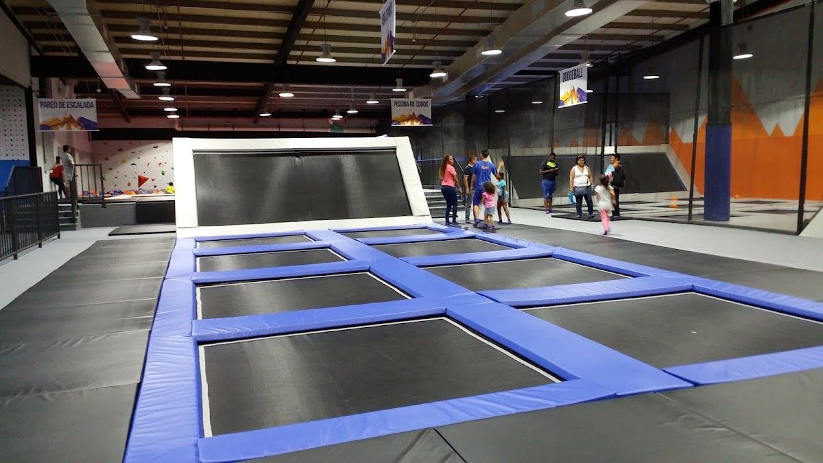 Summit Trampoline Park | La Chorrera