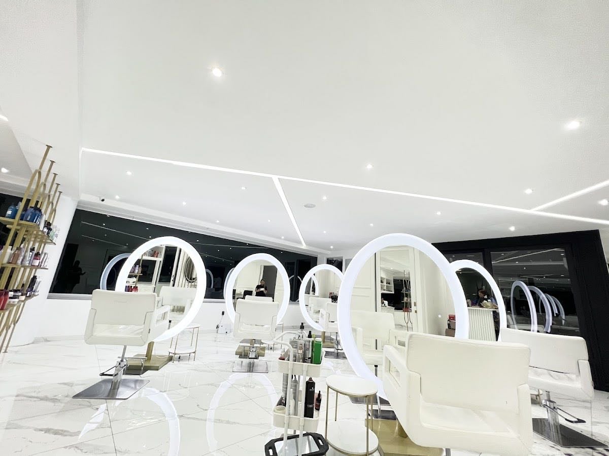Merino & Garcia Saloon - Beauty Salon