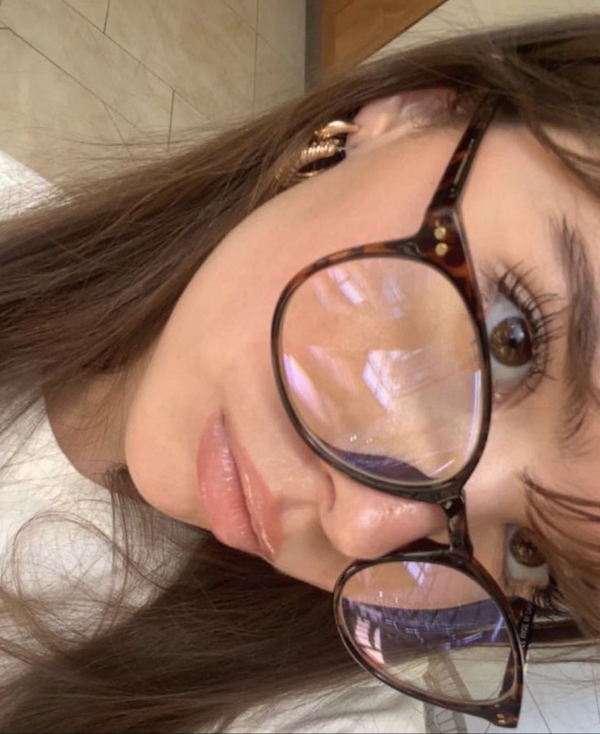 big frames - they’re making the face look so cool and lovely, especially when brown coloured