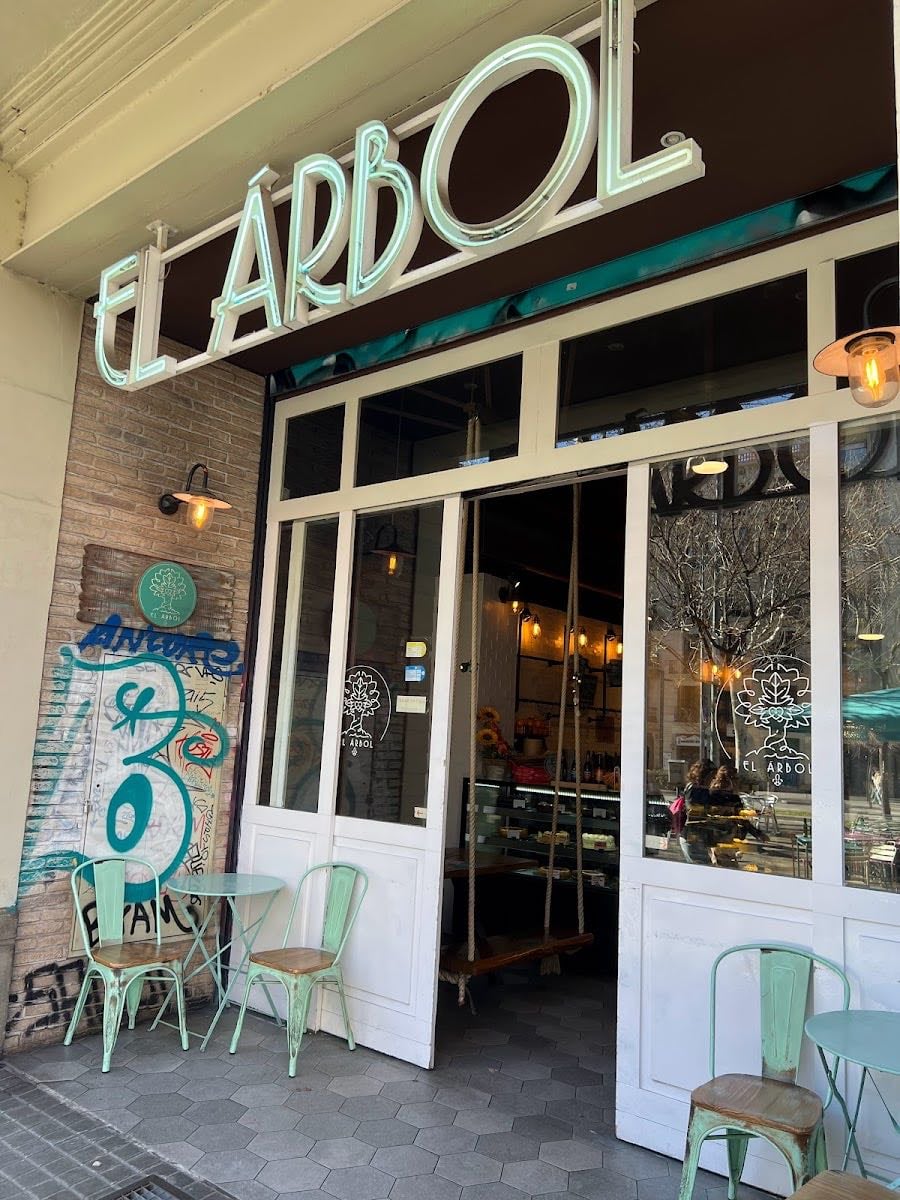 El Árbol - Desayunos y brunch