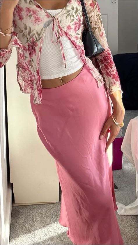 Saia de Cetim