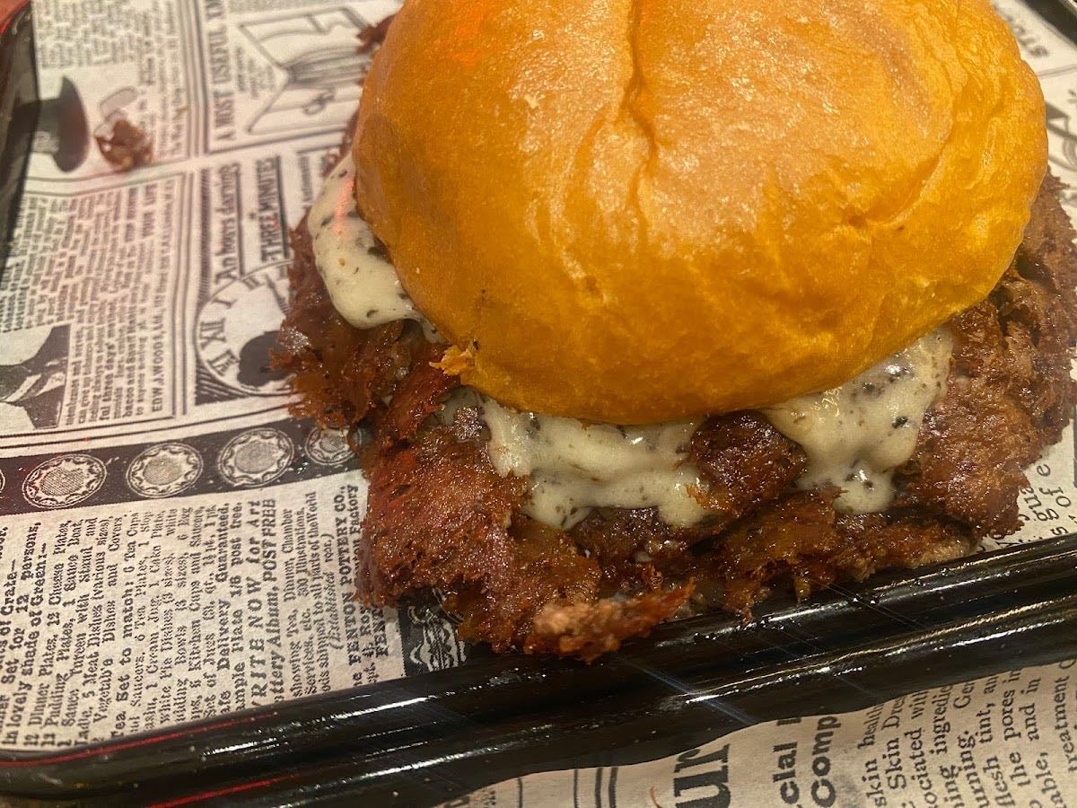 La Prensa Burgers and Beers - Sagasta - De mis favs también. Probablemente de las primeras que probé y no me canso.