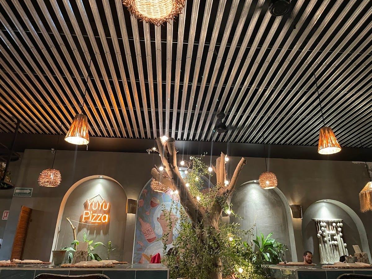 Yuyu Pizzeria Napolitana