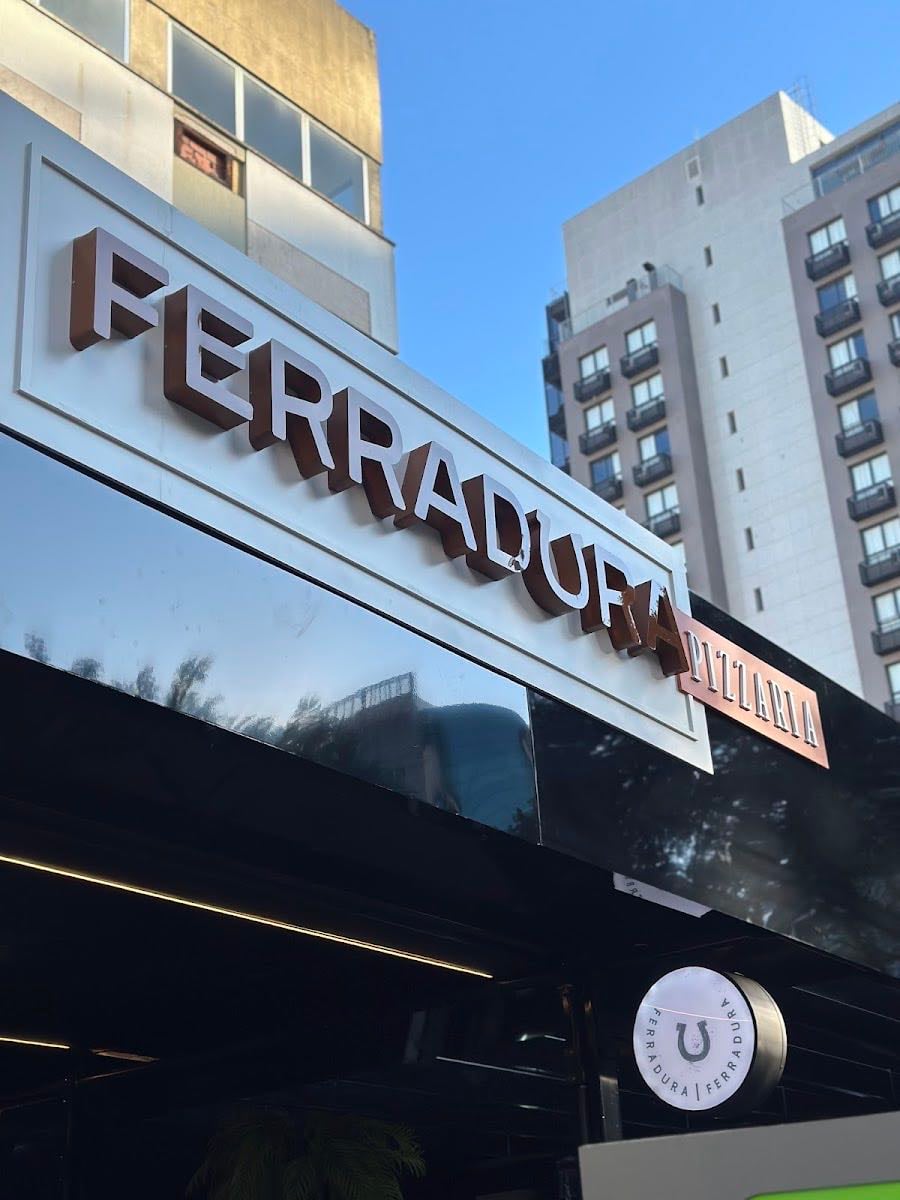 Ferradura Pizzaria