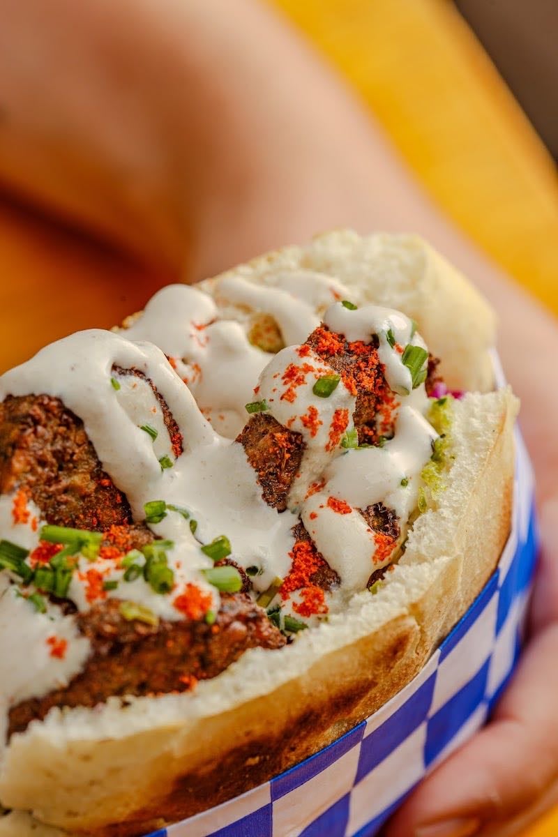 Moishe's Deli