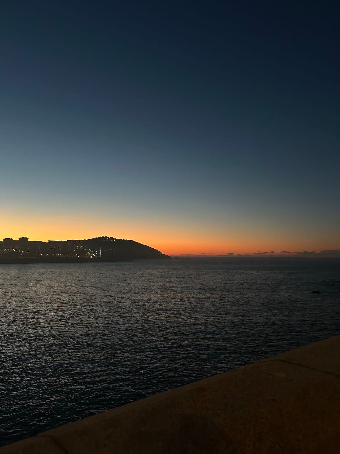 LA PLAYA. EL MAR. - sobre todo el atardecer