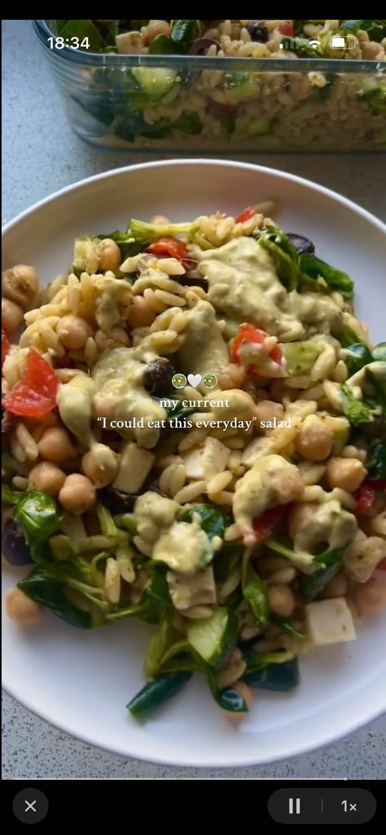Pesto orzo salad - Orzo with pesto, tomatoes, black olives, chickpeas, cucumber, feta cheese, sweetcorn, lettuce, pesto, lemon juice, sour cream