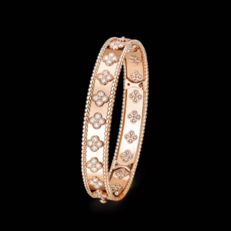 Bracelet, perlé, trèfle - 30,900€
