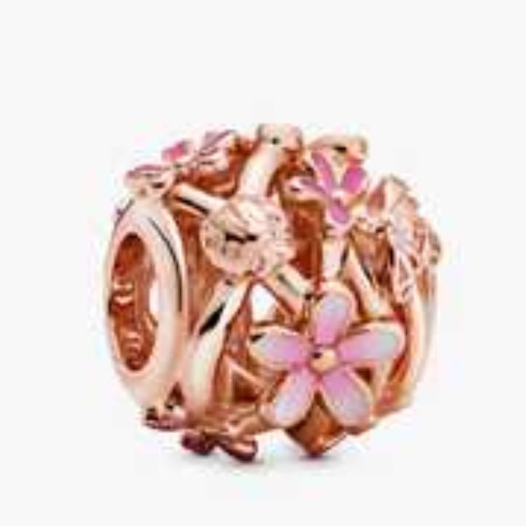 Charm marguerite rose - 59,00€