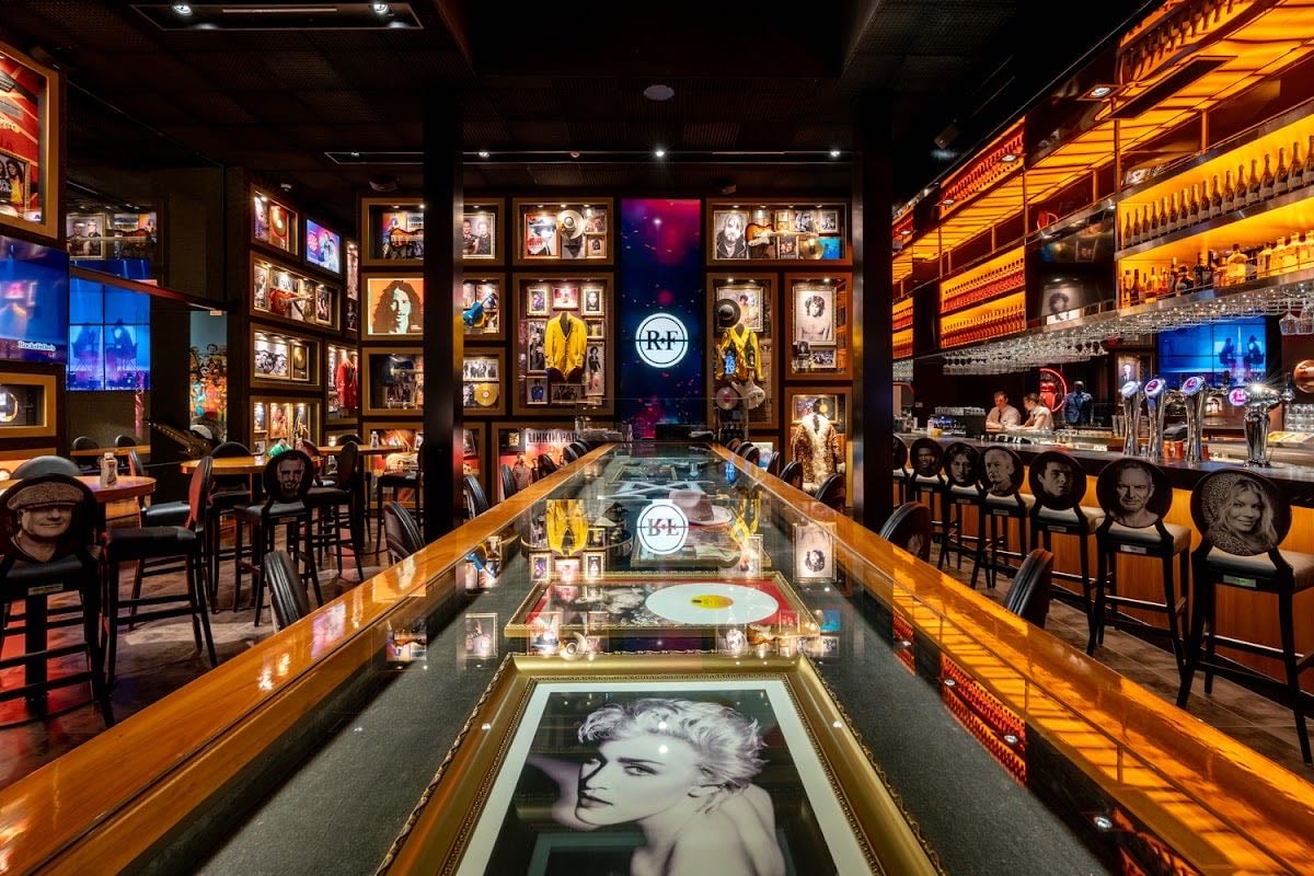 Rock&Feller''s Savoy - $$$