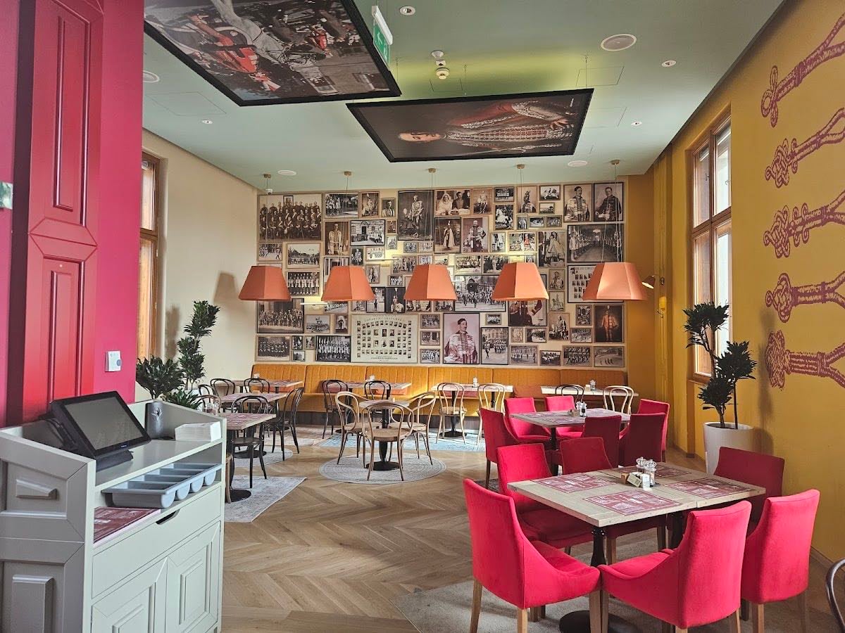 Főőrség Kávéház (Royal Guard Cafe)
