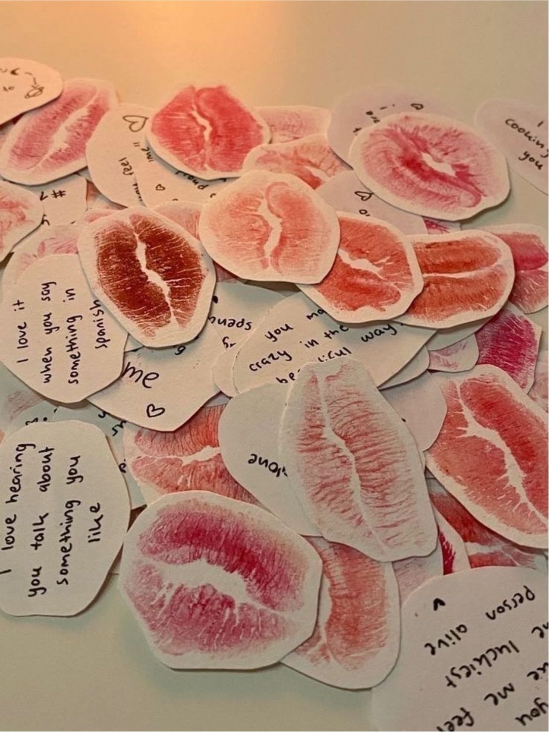 note kisses