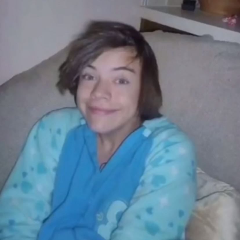 Harry styles strait hair era - Lmaooo😭