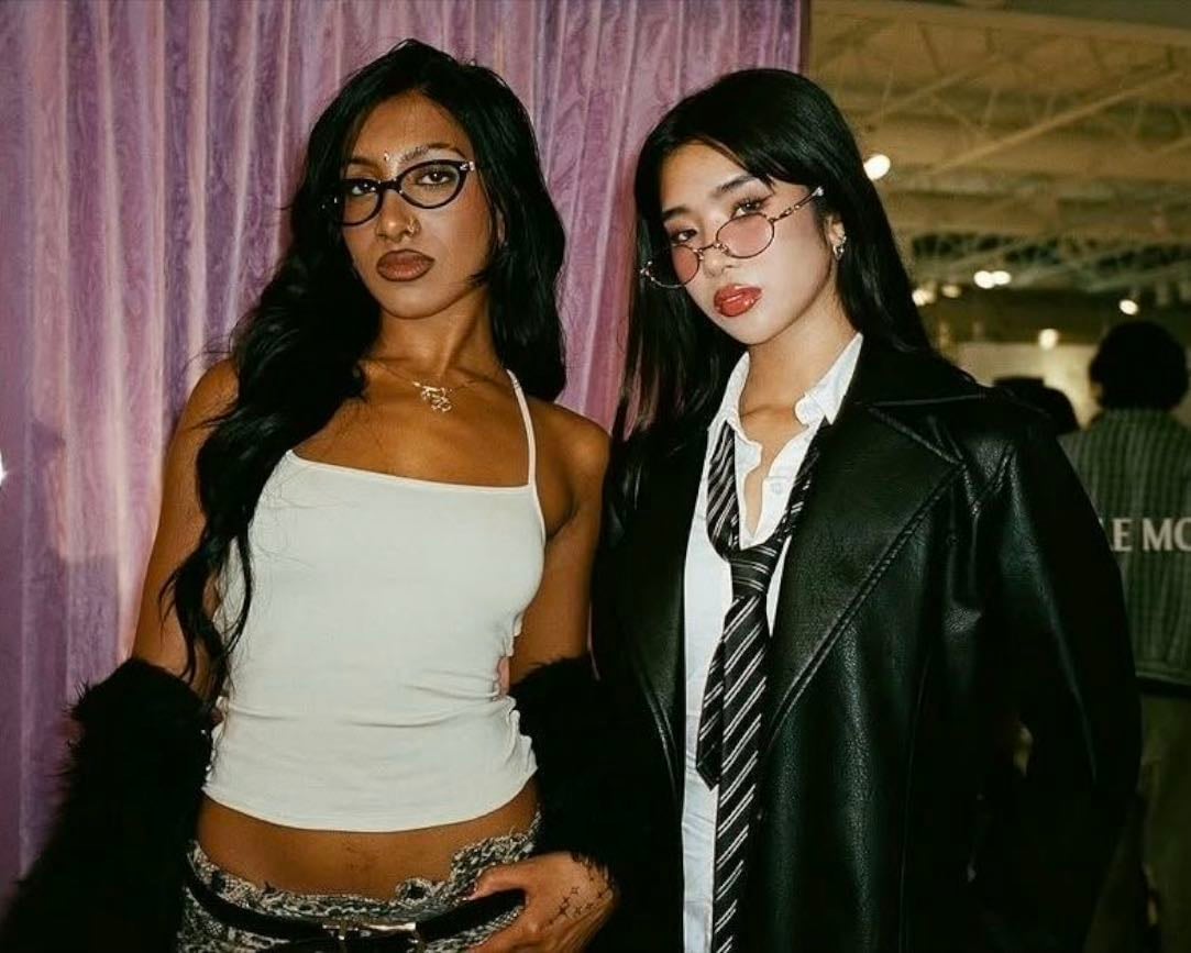 solarz (Lara and Sophia)💗 - have you seen how much they love eachother?
