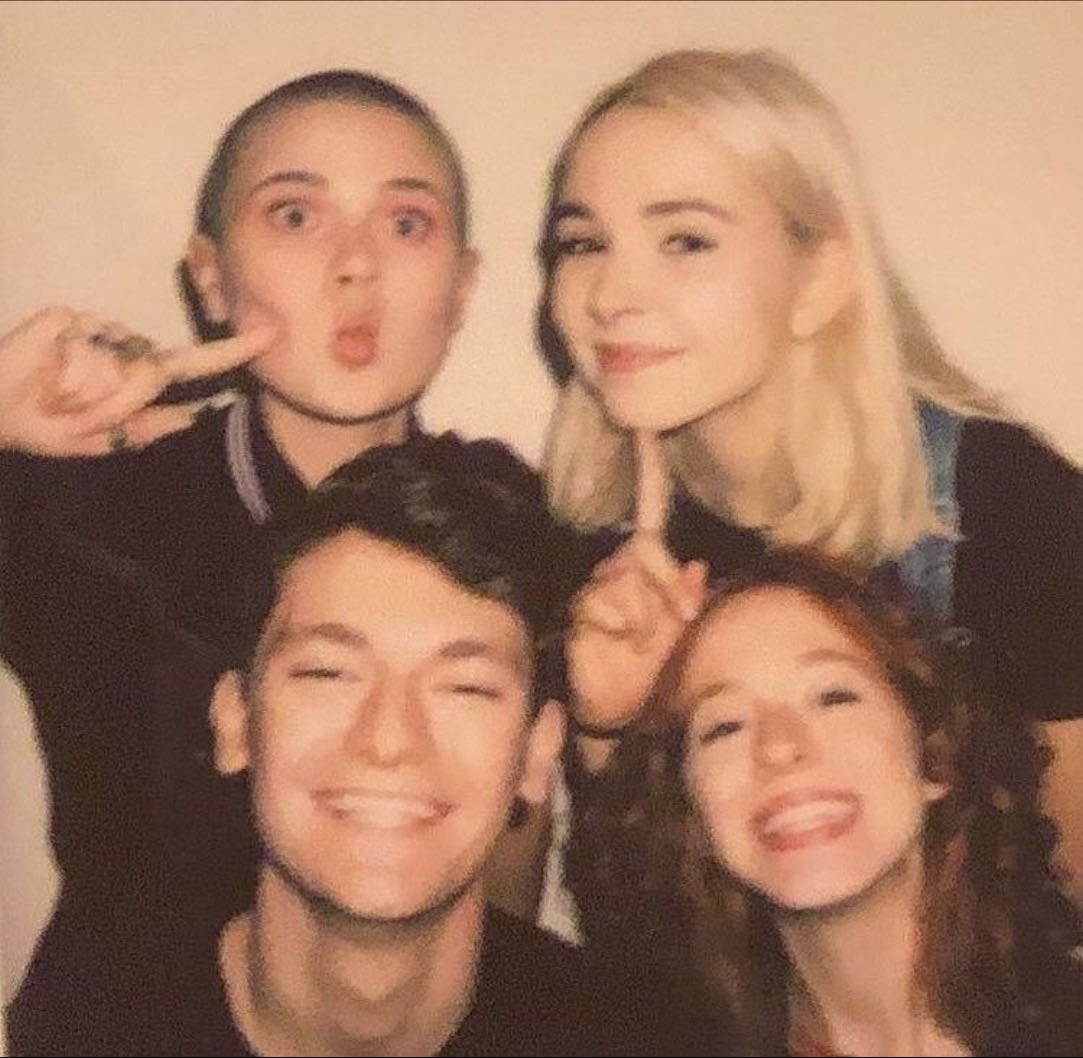 the regrettes - helo e agnes minis
saudade de ser novinha