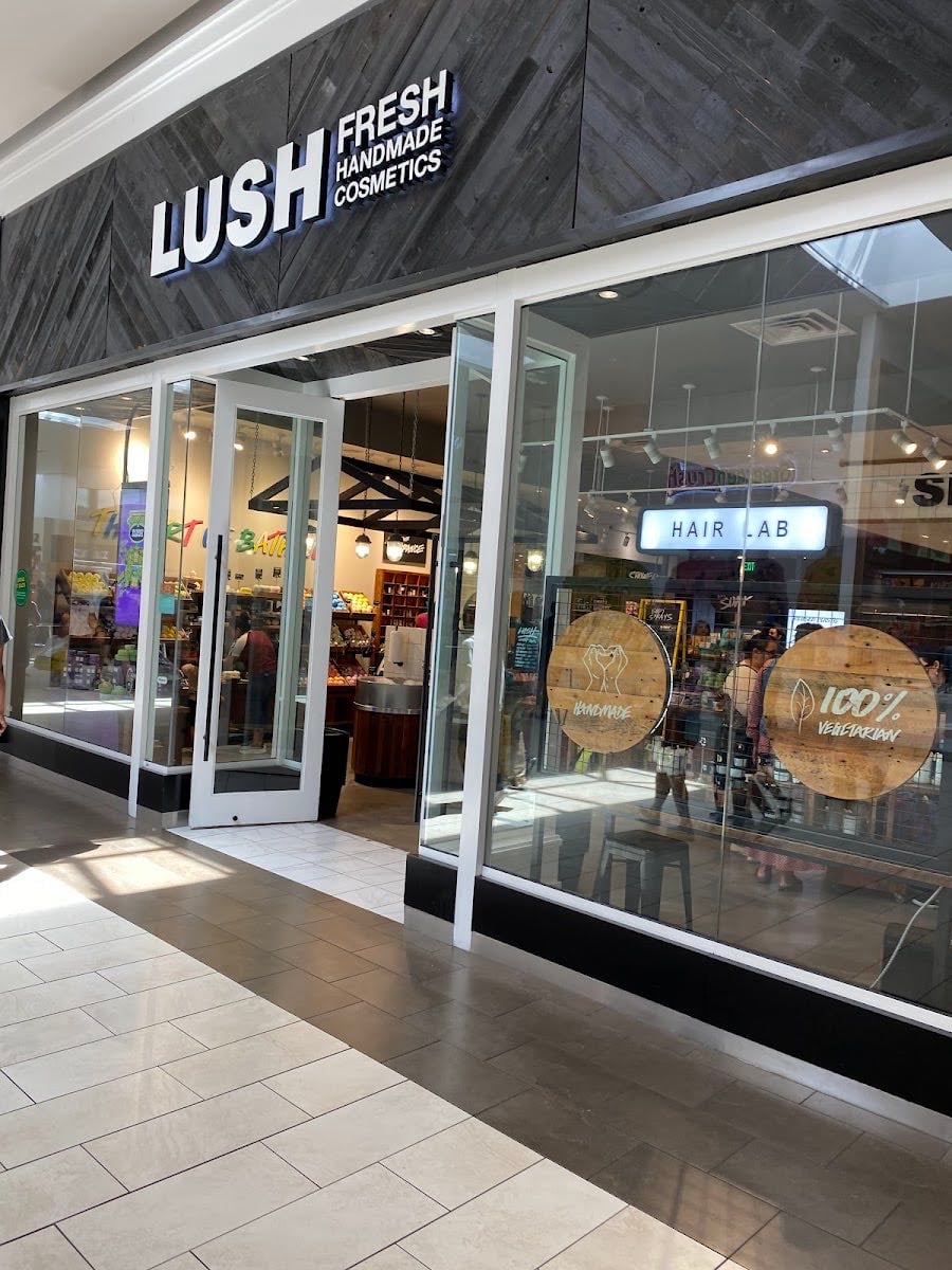 Cerritos Mall
