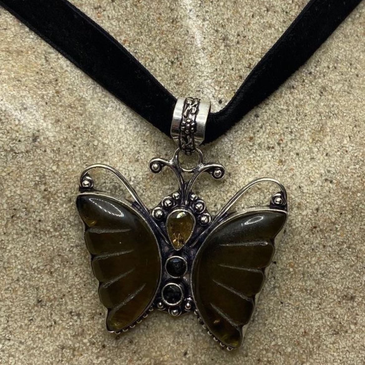 Collar °❀⋆.ೃ࿔*:・