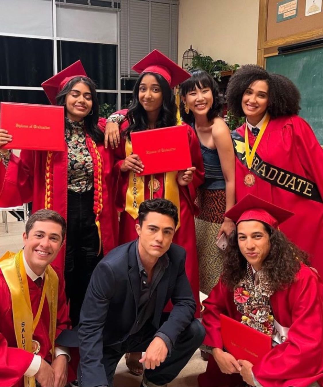 Never Have I Ever - Mindy Kaling, Lang Fisher · 2020