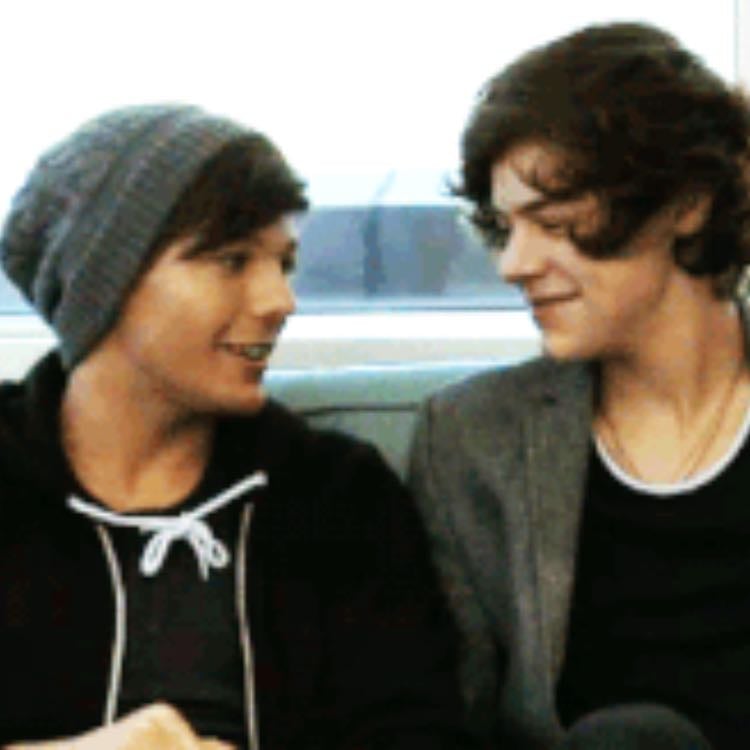 We listen and we don’t judge - I thought Harry and Louis was an actual couple when I first liked 1D 😭