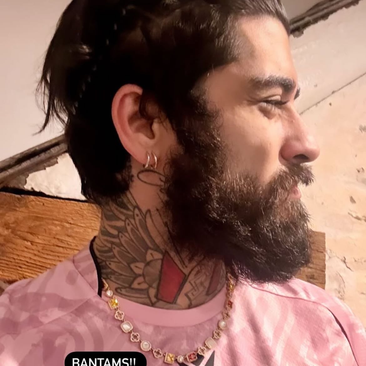 ZAYN MAY 2025 STORY - look at this man havenโt seen him in a while ๐คค