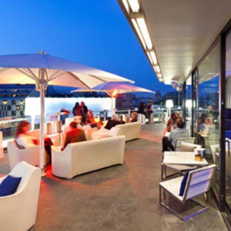 alaire rooftop bar - hotel condes